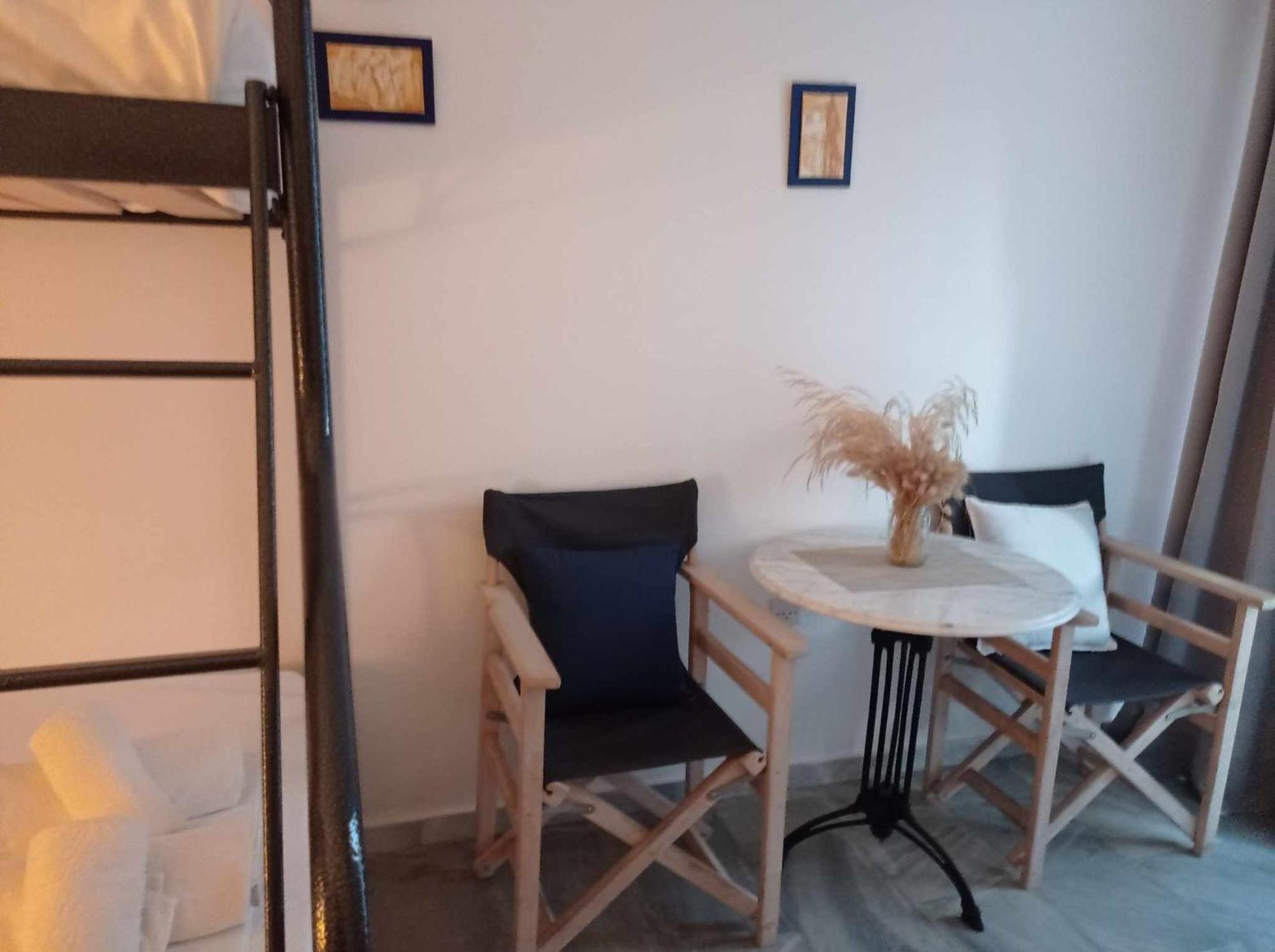 Kantouni Guest House By The Sea Batsi  Ngoại thất bức ảnh